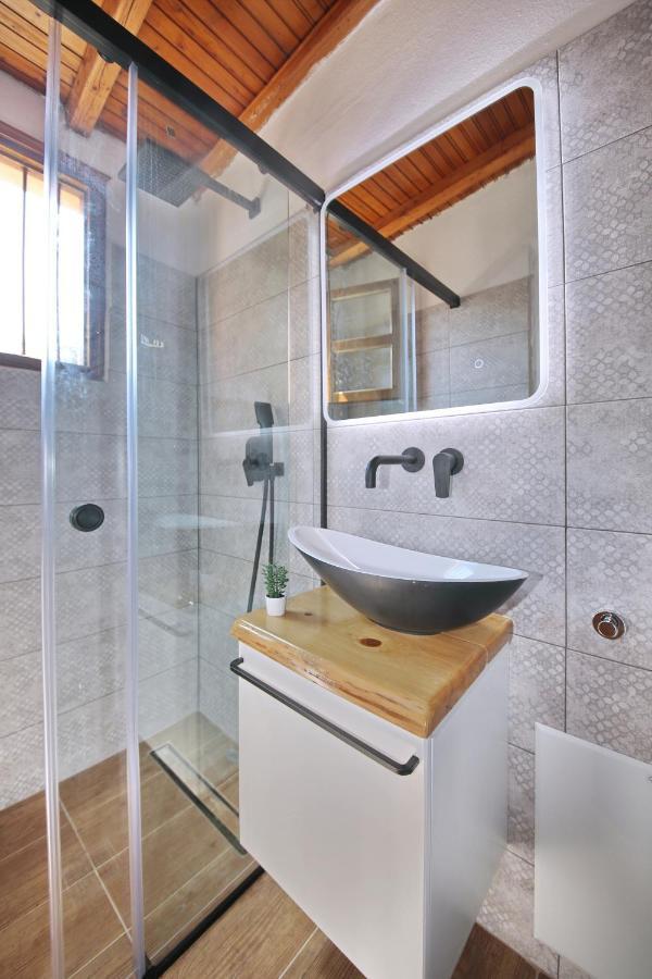 Dafnes Hotel Skopelos Town Bagian luar foto